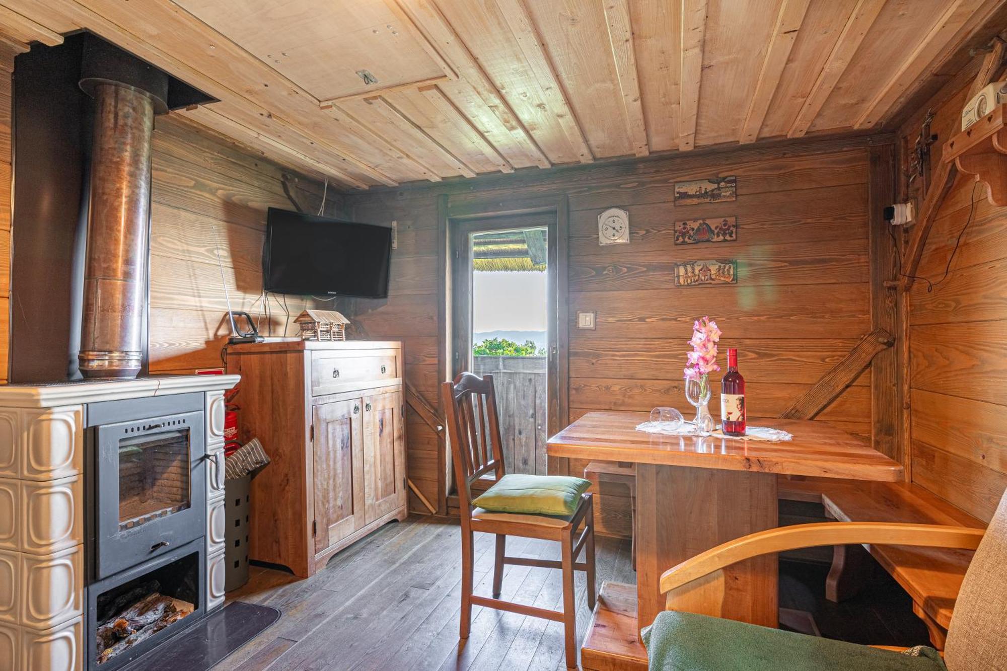 Vineyard Cottage Skatlar Otocec Luaran gambar