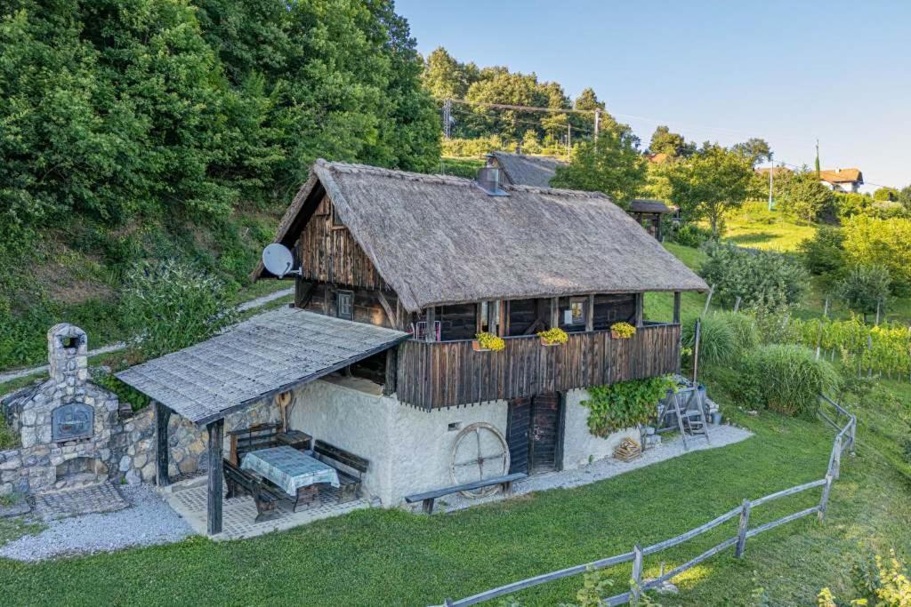 Vineyard Cottage Skatlar Otocec Luaran gambar