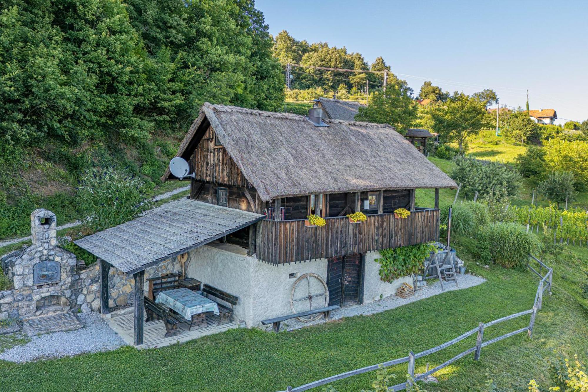 Vineyard Cottage Skatlar Otocec Luaran gambar